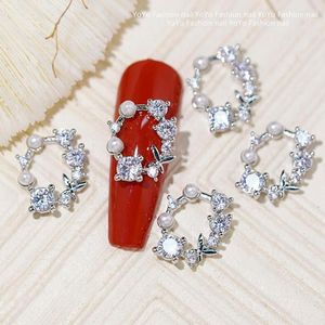 Nail Art Decorations 5Pcs Christmas Wreaths Shining Three-dimensional DIY Mini Garland Bowknot Faux Pearl Zircon Charms For Manicurist