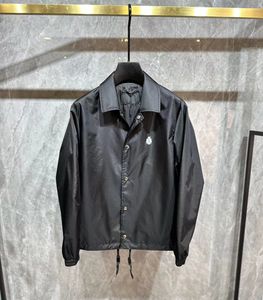 2023 Новые дизайнерские куртки Стильные печатные одиночные грудь Мужские Мужские Черные куртки
