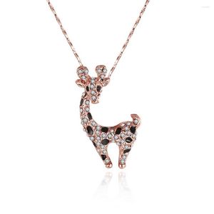 Naszyjniki wiszące wykwintne żyrafy biały kryształowy naszyjnik różowy złoto kolor