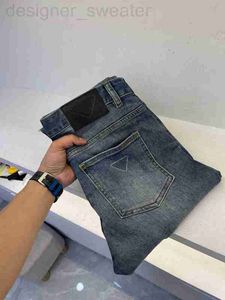 Mäns jeans designer nya designer jeans för 2023 vår och sommar är snygga bekväma lätt elastiska smala passform lyxiga högkvalitativa herrar stiliga ccba