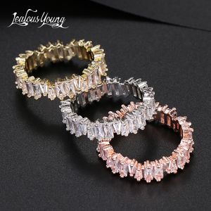 Luxus Weiblichen Weißen Kristall Stein Ring Unregelmäßigen Zirkonia Hochzeit Ringe für Frauen Trendy Geometrische Zirkon Engagement