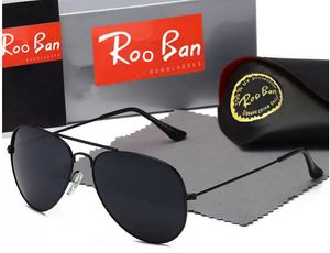 Marchio di moda Roo Ban Occhiali da sole Designer classico Occhiali polarizzati Uomo Donna Pilot Ray Band Occhiali da sole UV400 Eyewear Sunnies Montatura in metallo Lente Polaroid