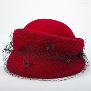 Basker varm vinter ull hatt för kvinnor fransk stil basker slöja netting fascinator cloche hink vintage fedoras