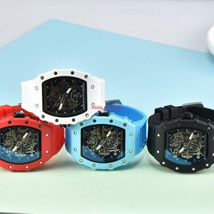 147 reloj hombre非メカニカルホロードアウトシースルー輝く輝く防水石英ウォッチL138