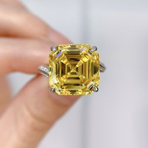 Asscher Cut 6CT Topaz Diamond Ring 100% Real 925 Sterling Silber Party Ehering -Ringe für Frauen Braut Engagement Schmuck