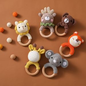 Rattles Mobiles 1pc trä Baby Baby Rattle Shaker Toy Crochet Lion Giraffe Wood Baby Rattle Tinging Ring Montessori Born Animal Rattle Toys Gift 230303