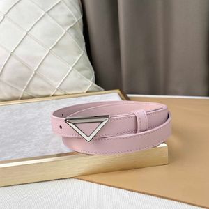 Лучшие дизайнерские женские поясные моды All-Fint Placd Buckle Accessory Accessories Тонкие ремни талии Высококачественные мужчины для кожи ширина 2,5 см Треугольник