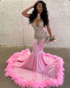 Pink Feathers Mermaid Prom Dresses 2023 Luxury Gown Black Girl Silver Crystal Beading High Neck Birthday Dress African vestidos