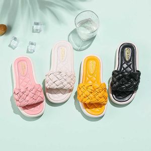 Slipper New Kids Fashion Woven Princess Flip Flops 2022 Summer Girls Flat Bottom Beach Slipers Children's Sandals Round-Toe Non-Slip Pu T230302