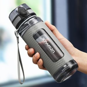 Butelki z wodą Uzspace Sports Water Butelki BPA Darmowe 1000 ml Przenośne przeciekanie z kroplą plastikową butelkę napoju Summer Outdoor Gym Cup 230303