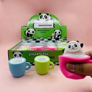 Fidget Pops Panda Cup Toys Вентиляционные вентиляционные отверстия сжимайте мяч, сжимайте яйцо творческая декомпрессионная игрушка против стресса 1803