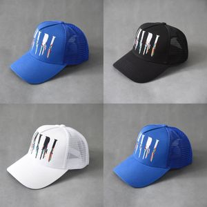 Svart designer kepsar mjuk andningsbar baseball cap mode bomullsmaterial flerfärgsbrev broderier gorra symmetrisk storlek justerbara lastbils hattar pj032 c23