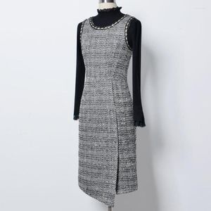 Casual Dresses French Style Vintage Small Fragrance Woolen Vest Dress Women Autumn Winter Sleevless Slim A-line