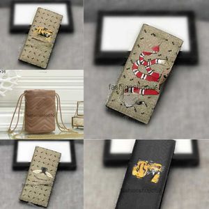 Luxurys Wallets Handbags Designers Wallets Fashion Bags Card Holder Carry Around Women Money Cards Coins Bag Men Leather Purse Business Wallet