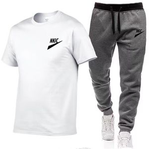 Men's Tracksuits New Summer Mens Sportswear Set Short Sleeve T-shirt And Sweatpants For Men Casual Sportswear