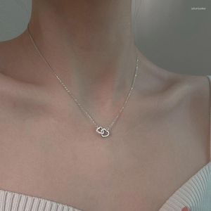 Pendanthalsband Hjärta interlock för kvinnor Fashion Hollow Shiny Micro Inlaid Zircon Love Clavicle Chain Girlfriend Jewelry Gift