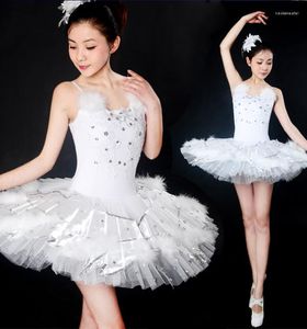 Scenkläder vuxna vita fjädrar Swan Lake Ballet Dress Women Ballerina Tutu Costume Classical Leotard Performance Dancewear