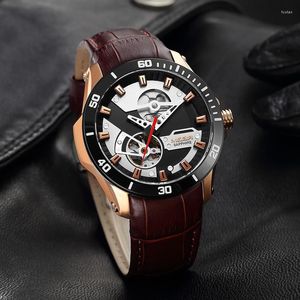 Нарученные часы Megir Men Mechanical Leather Bess Automatic Watch for Man Top Skeleton Watches Clocks