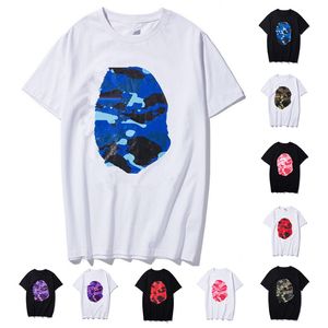 T Shirt Men Tshirt Tasarımcı Lüks Giysileri Erkek Tasarımcı Kıyafetleri T-Shirts Tasarımcı Tops Pamuk Artı Boyut Toptan Kısa Kol Mürettebatı Boyun Büyük Boy Erkekler Giyim