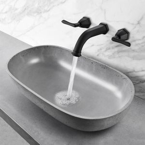 Banyo Lavabo muslukları Yüksek kaliteli pirinç duvara monte musluk siyah soğuk su havzası mikseri musluk 2 kollar modern tasarım