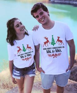 Kadın Tişörtleri Sıradan Bay ve Bayan Xmas T-Shirts Giysileri Çiftler İlk Noel Tshirt bizim gömlek olarak