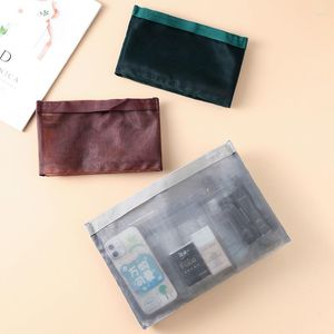 Kosmetiska väskor Nylon Mesh Makeup Organizer Insert Bag för olika handväskor Portable Travel Inner Purse Case Female Pouch Storage