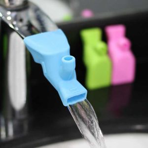 Kitchen Faucets 2PCS High Elastic Silicone Water Tap Extension Sink Children Washing Device Bathroom Kitchen Sink Faucet Guide Faucet Extenders J230303