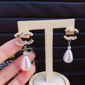 Popular Brand Stud Earrings Charm Design Jewelry Earrings 18 Gold-plated Womens Love Pearl Earrings Luxury European Brand Fashion Versatile Family Gifts