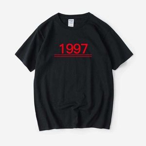 Дизайнерская роскошь 1977 Классическая цифровая футболка с короткими рукавами с короткими рукавами в круглых рубашках с короткими рубашками