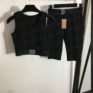 Damen-Yoga-Tanktops, Shorts-Sets, Designer-Trainingsanzüge, Buchstaben-Gurtband, elastische Weste, Leggings, Sportanzüge