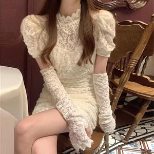 Casual Kleider Frühling Korea Elegante Y2k Spitze Mini Kleid Frau Sexy Bodycon Party Vintage Puff Ärmeln Paket Hüfte KleiderCasual