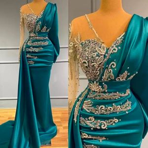 Long Sleeve Prom Evening Dresses Formal Occasion Wear Gold Appliques Beads Hunter Sheer Neck Arabic Robe de soriee V-Neck Custom New Plus Size