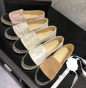 Designer di marchi Sandali da donna Scarpe piatte estive Sandali di alta qualità Sandali in pelle poco profonda in pelle poco profonda comoda sandali in pelle vera sdogini lacci imballaggi