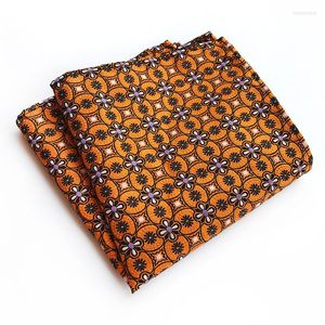 Arco lanche design de seda vermelha preta paisley homens moda de moda floral bolso de bolso lenços quadrados para terno costome lenço de lenço