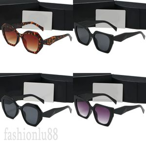 3D unregelmäßige p Männer Sonnenbrille Designer sechseckige Sonnenbrille Oversize Herren Dame Occhiali da Sole zartes Urlaubsgeschenk polarisierter Luxus-Sonnenbrillenschild PJ021C23