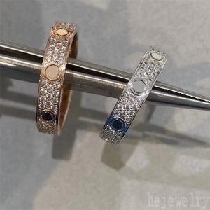 Mode Luxe Love Wedding Rings For Woman Titanium Steel Birthday Present Lovers Multisize Promise Zirkon Glanzende Diamonds Bague Designer Ring ZB019 E23