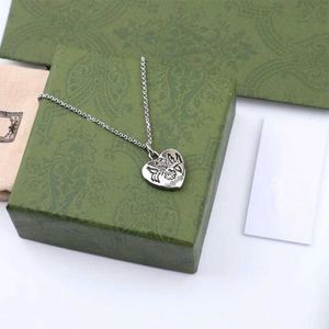 Fashion Collection 2023 Ny lyxig högkvalitativ modesmycken för Sterling Silver Tiger Head Love Fearless Flying Bird Heart Hip-Hop Versatile Par Necklace