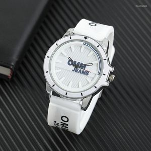 Orologi da polso Orologi al quarzo per uomo Moda Casual Orologio Cool cinturino in silicone Orologio Relogio MasculinoOrologi da polsoOrologi da polso Moun22