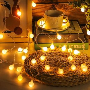 Strings Outdoor String Lights Plastica Mini Bulb Style Party LED Fairy Lampada decorativa alimentata a batteria impermeabile per la casa