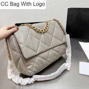 CC 가방 기타 가방 2023SS 19 Maxi Jumbo Lambskin Bags 클래식 플래프 퀼트 램스킨 골드 금속 하드웨어 크로스 바디 수하물 대용량 고급 디자이너