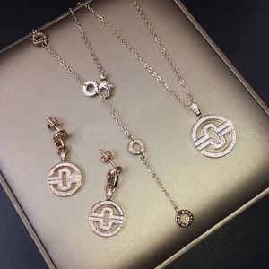 BUIGARI Klassische Retro-Serie, Designer-Halskette für Damen, Ohrringe, Schmuck, Anzug, höchste Gegenqualität, klassischer Stil, Mode, Luxus-Premium-Geschenke 005