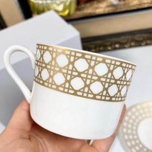 Cups Saucers Bone China Golden Rattan Plaid Coffee Cup Ceramic Tea Black Dish Animal Tablewar Set Wedding And Housewarming Gifts