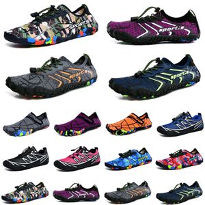 Scarpe da acqua rosso arancione rosa giallo scarpe da trampoliere scarpe da spiaggia coppia scarpe da ginnastica creek con suola morbida pelle grigia a piedi nudi snorkeling trampolieri fitness scarpe da ginnastica sportive da donna