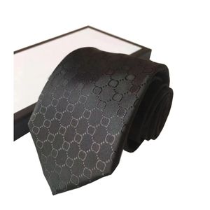 Галстуки Дизайнерский галстук Мужской шелковый галстук Высокое качество Cravatta Uomo Мужские деловые галстуки с вышитыми буквами Краватте с коробкой Роскошная шея