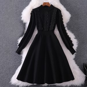 2023 Spring Black Panelled Lace Knitted Dress Long Sleeve Solid Color Round Neck Knee-Length Casual Dresses M3M038212