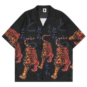 Мужские повседневные рубашки мужчины хип -хоп негабаритный уличная одежда тигр печати винтажная готическая рубашка японская мода с коротким рукавом с коротким рукавом