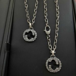 Designer luxury jewelry Silver Antique Carved pattern SIZE UNISEX fried dough twist necklace is versatile and fashionable