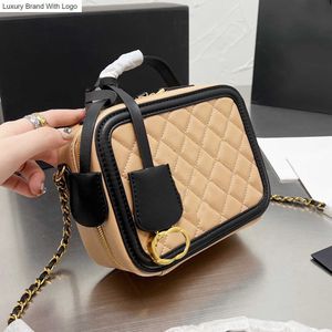 CC Çanta Diğer Çantalar Klasik Dilgice Vanity Case Toat Tages Bag Cavic Calfskin Deri Lüks Kapitone Ekose Altın Metal Zincir Çift fermuar Omuz Crossbody Tasarımcı