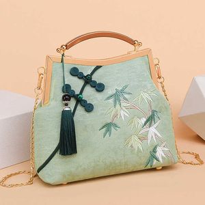 Totes Dracaena Sanderiana Embroidery Handheld Bag for Women in Autumn and Winter New Big with Panbuckle Decoration Chinese Style Elegant Cheongsam
