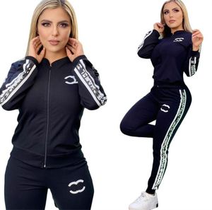 Spring Spring New Women's Tracksuits Luxury Brand Fashion Casual Sports Designers Ruos de 2 peças J2572